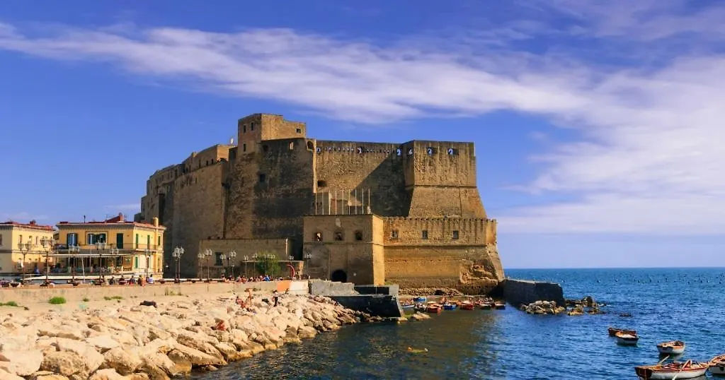 Four Points Suites Naples Italy