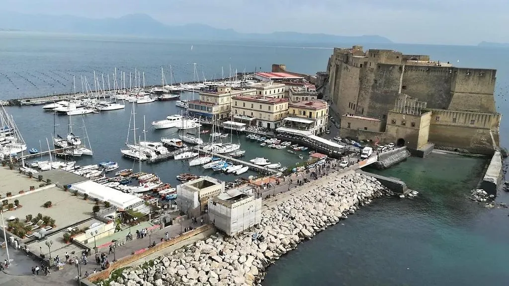 Guest house Four Points Suites Naples
